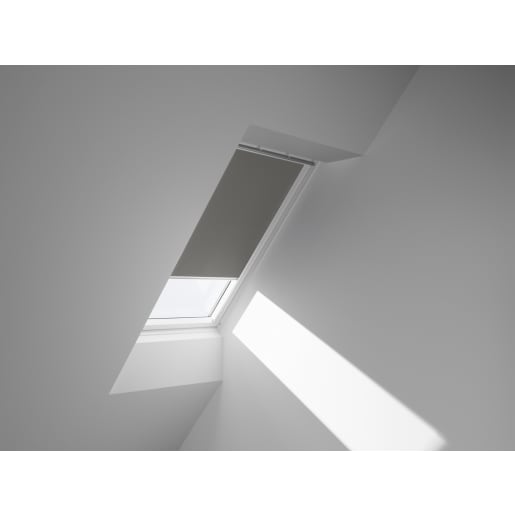 VELUX Manual Blackout Blind 78 x 118cm from 2014 Grey